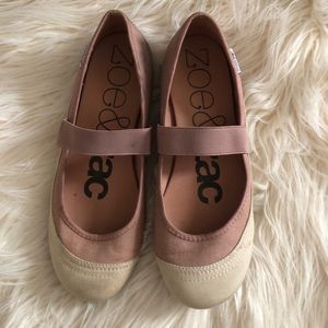 Zoe & Zac Flat Shoes Sz 10